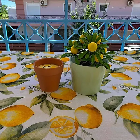 The Lemon House Lägenhet Olympiakí Aktí